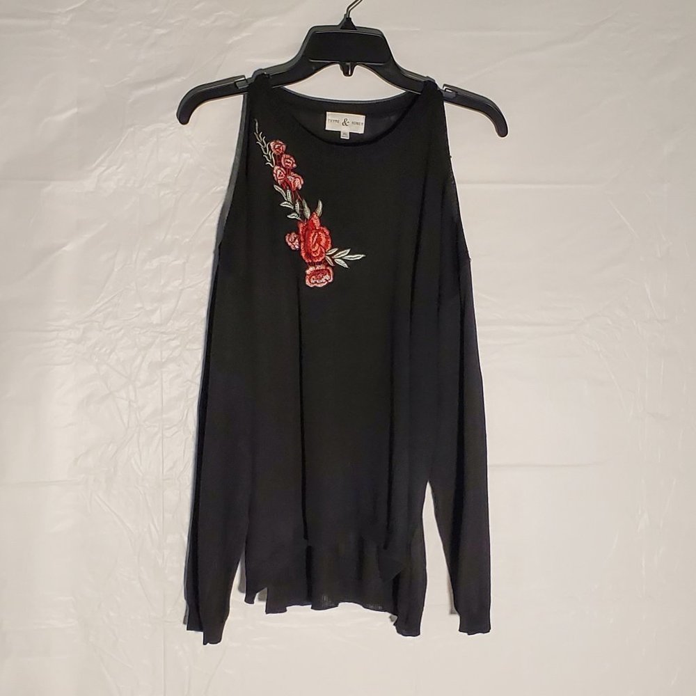 N W/OUT TAGS BLACK SHOULDERLESS SWEATER